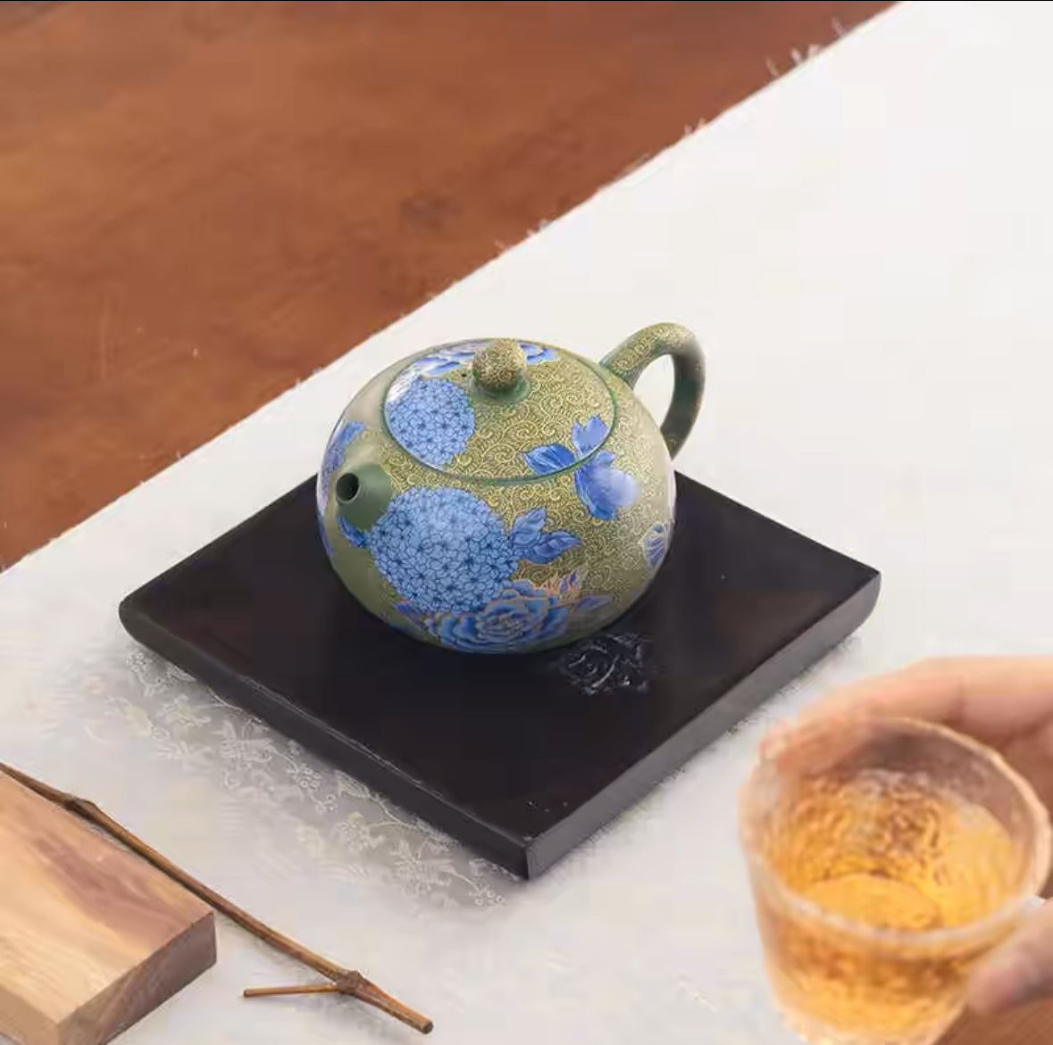 Hand-painted Flower Teapot