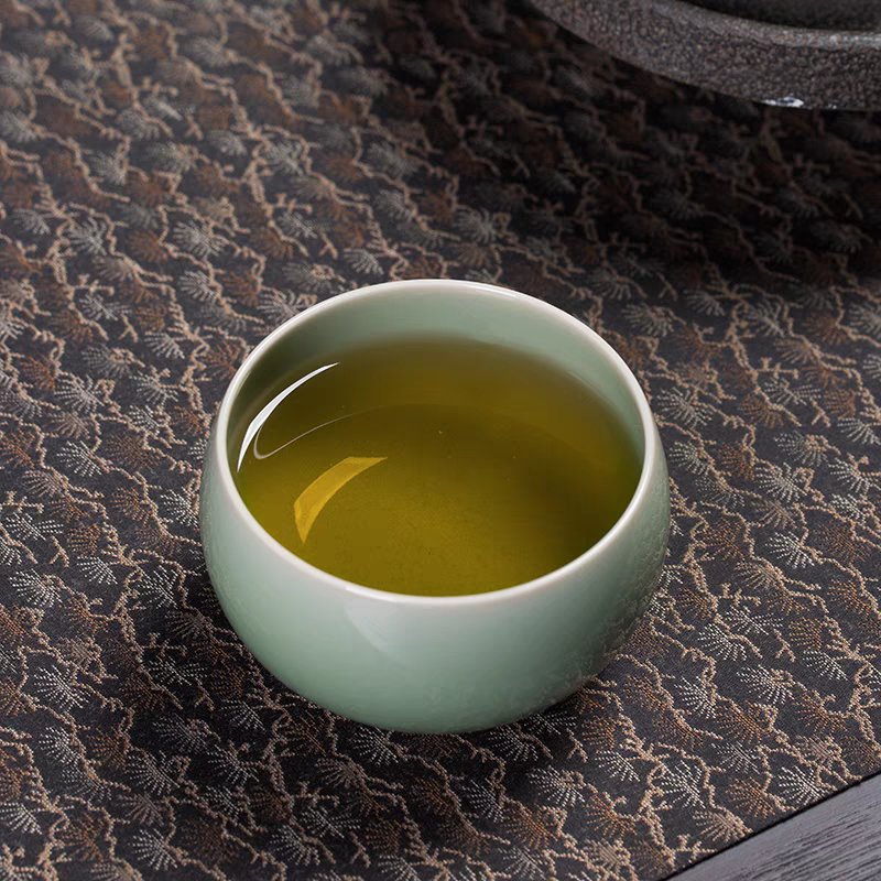 Handheld type Celadon Cup
