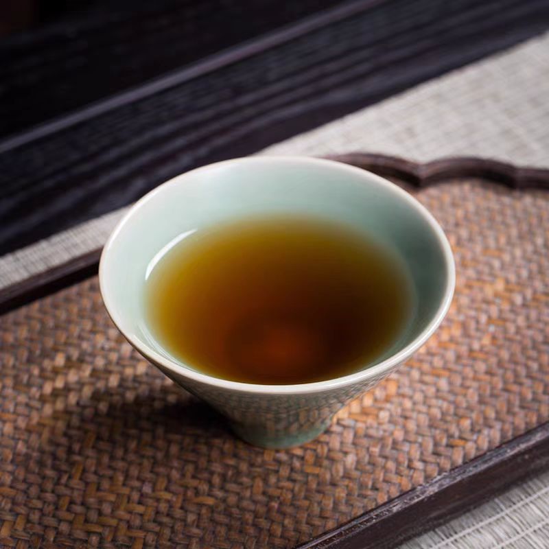 Douli celadon cup