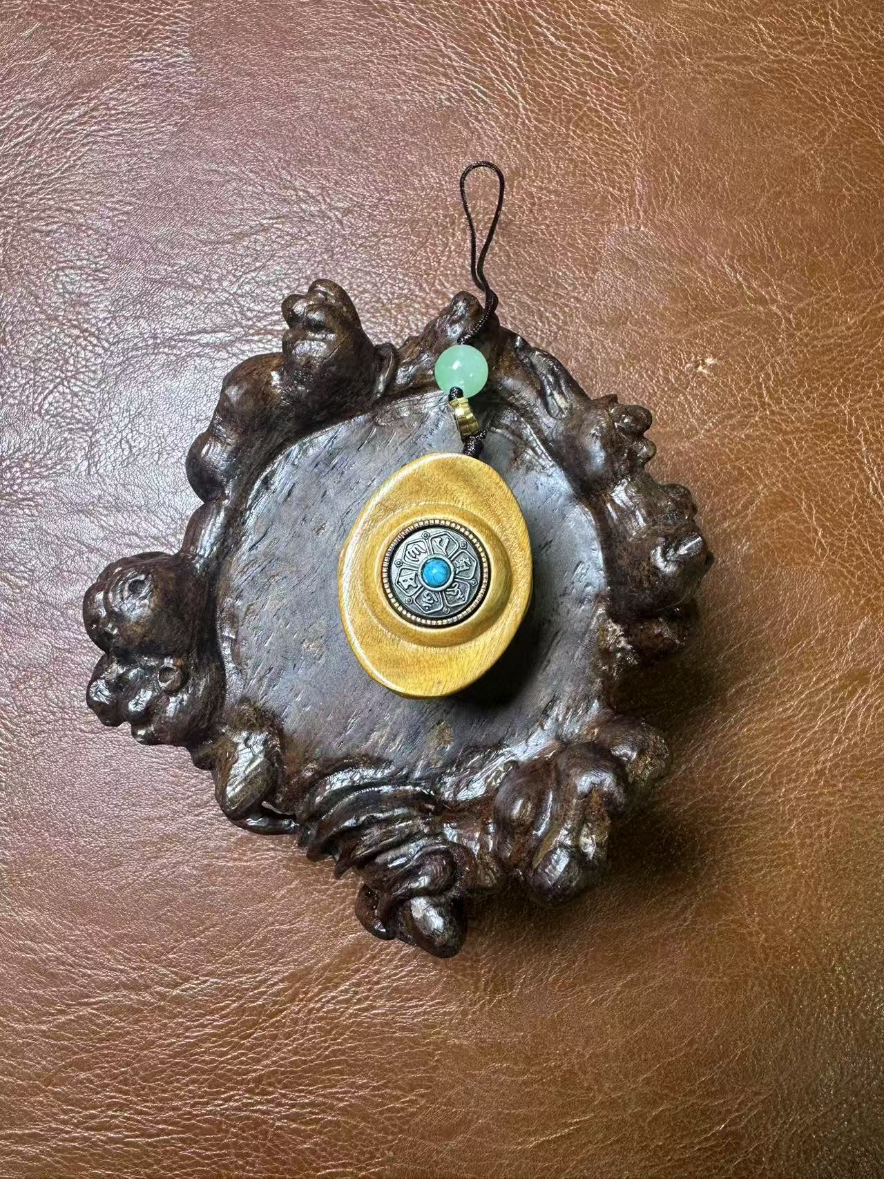 Pendant F33