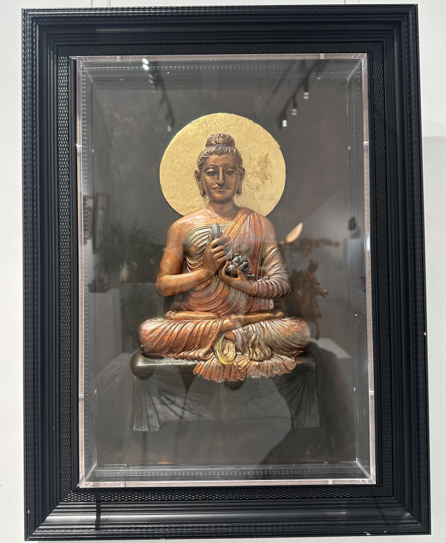 sculpture photo frame