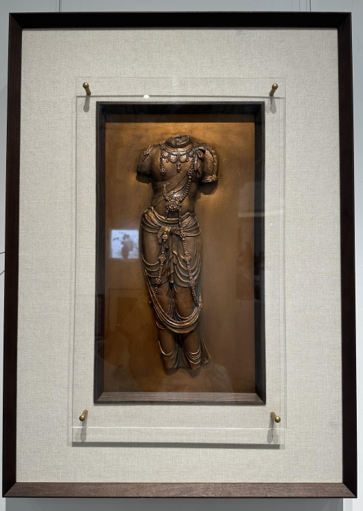 sculpture photo frame
